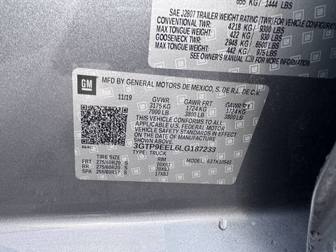 Used 2020 GMC Sierra 1500 AT4 w/ AT4 Premium Package AWD/4WD image 8