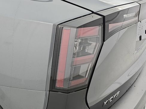 New 2026 Nissan Kicks SV image 34