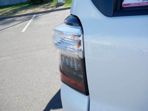 Used 2018 Toyota 4Runner Limited image 17