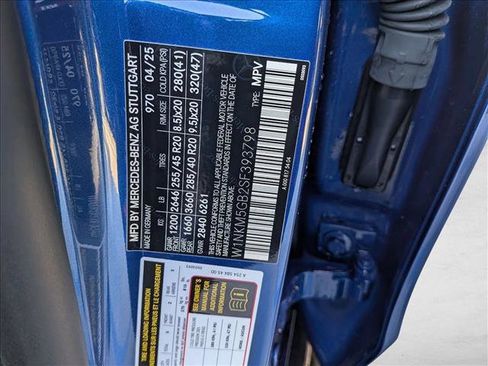 New 2025 Mercedes-Benz GLC 350e 4MATIC image 19