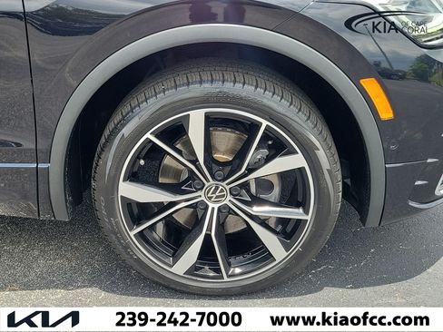 Used 2024 Volkswagen Tiguan SEL R-Line AWD/4WD image 7