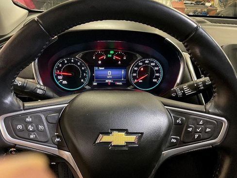 Used 2022 Chevrolet Equinox LT image 27