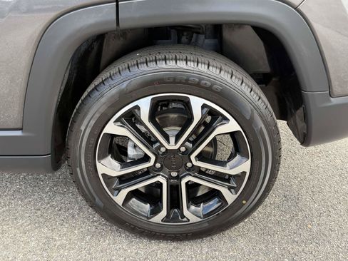 Used 2023 Jeep Compass Limited AWD/4WD image 32