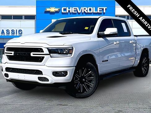 Used 2020 RAM 1500 Sport w/ Level 2 Equipment Goup w/2_L image 3