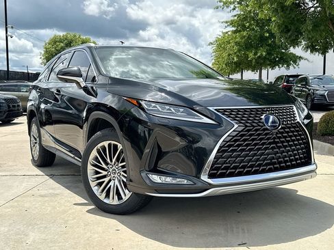 Used 2022 Lexus RX 450hL Luxury w/ Cold Area Package (CT) AWD/4WD image 2