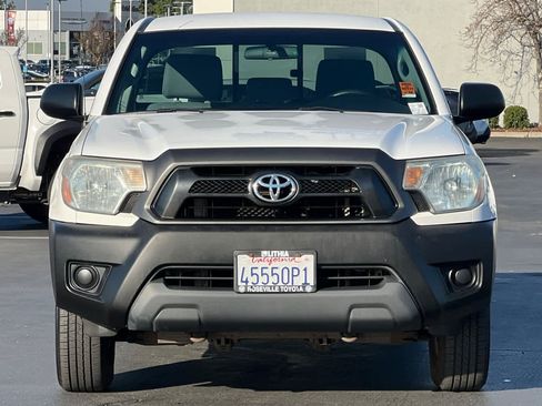 Used 2014 Toyota Tacoma 2WD Regular Cab image 10