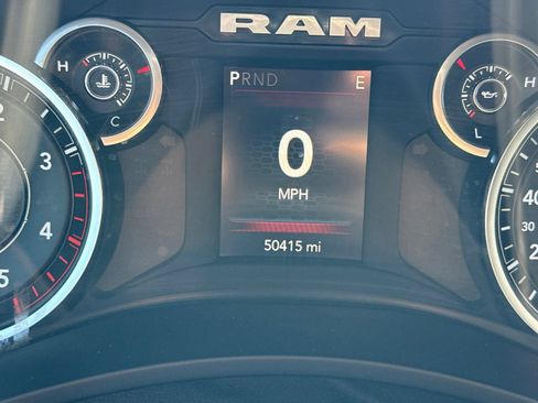 Used 2024 RAM 2500 Big Horn w/ Night Edition AWD/4WD image 13