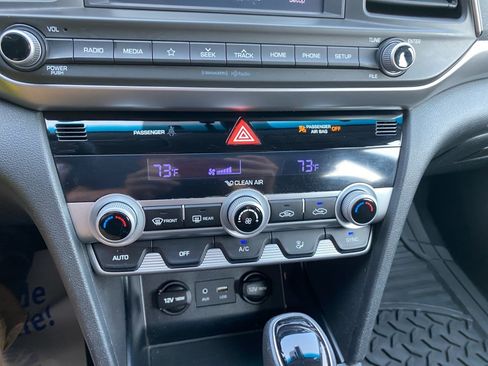 Used 2020 Hyundai Elantra SEL w/ Cargo Package (C1) FWD image 22