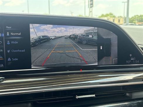 Certified 2022 Cadillac Escalade ESV Premium Luxury w/ Performance Package AWD/4WD image 15