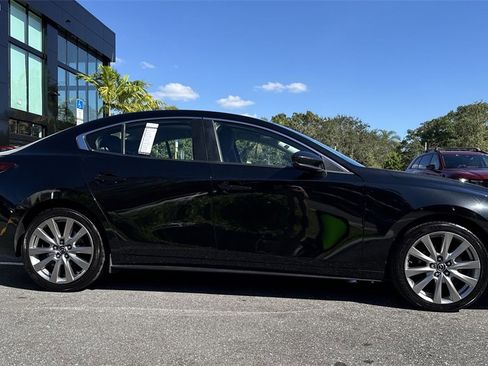Used 2020 MAZDA MAZDA3 Sedan w/ Preferred Package image 24