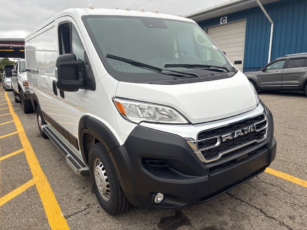 Used 2025 RAM ProMaster 2500 w/ U-Haul Equipment Group FWD image 1