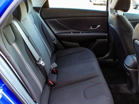 Used 2023 Hyundai Elantra SEL image 36