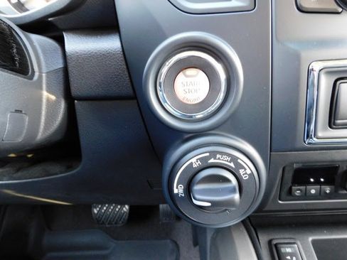 Certified 2022 Nissan Titan SV w/ SV Convenience Package image 14