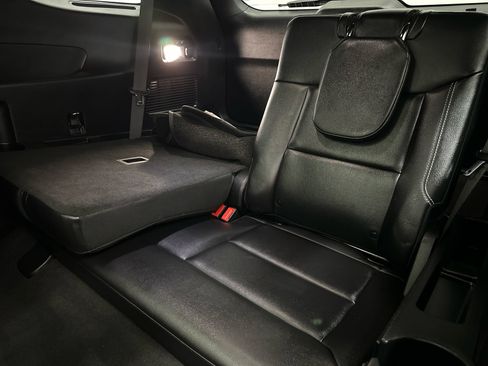 Used 2022 Ford Explorer ST w/ Equipment Group 401A image 16