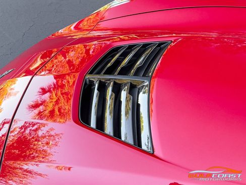 Used 2015 Chevrolet Corvette Z06 w/ 3LZ Preferred Equipment Group image 5