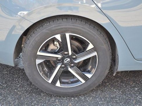 Used 2024 Nissan Sentra SV image 11