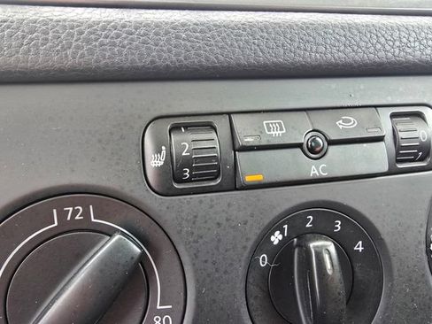 Used 2009 Volkswagen Tiguan SE AWD/4WD image 20