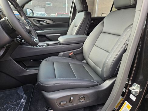 New 2026 Chevrolet Traverse LT w/ Driver Confidence Package image 12