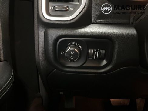 Used 2019 RAM 3500 Big Horn image 15