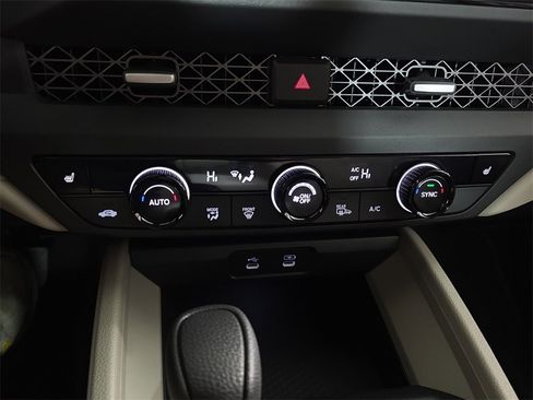 Certified 2025 Honda Accord SE image 15