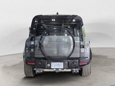 New 2026 Land Rover Defender 110 V8 AWD/4WD image 4