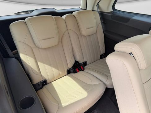 Used 2019 Mercedes-Benz GLS 450 4MATIC image 33