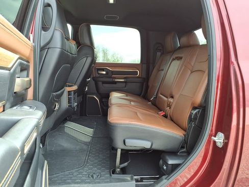 Used 2023 RAM 3500 Limited AWD/4WD image 32