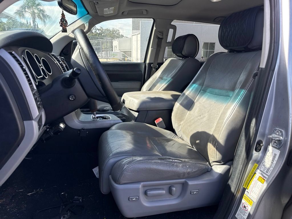 Used 2012 Toyota Tundra Limited w/ Platinum Pkg RWD image 12