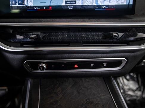 Used 2023 BMW X7 xDrive40i w/ M Sport Package image 34