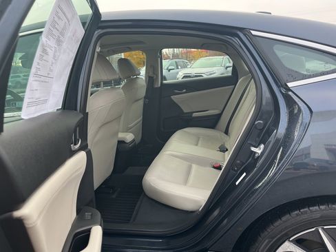 Used 2022 Honda Insight Touring image 11