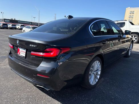 Used 2021 BMW 530i xDrive w/ Premium Package image 5