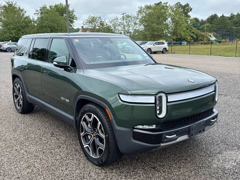 Used 2024 Rivian R1S Adventure Dual AWD/4WD image 4