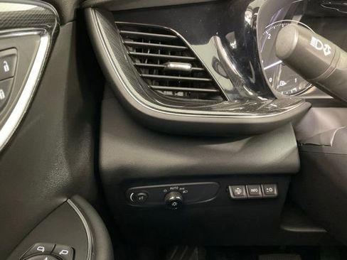 Used 2021 Buick Envision Essence w/ Technology Package I image 29