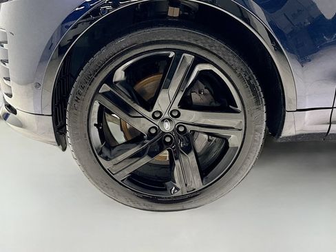 Used 2023 Land Rover Discovery HSE R-Dynamic AWD/4WD image 35