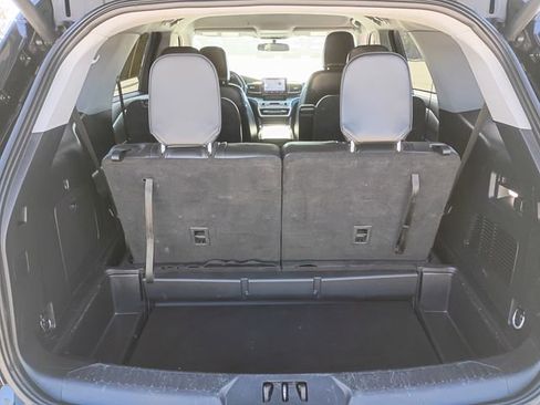 Used 2023 Ford Explorer XLT w/ Equipment Group 202A image 6