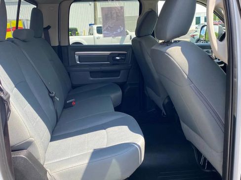 Used 2017 RAM 2500 SLT image 26