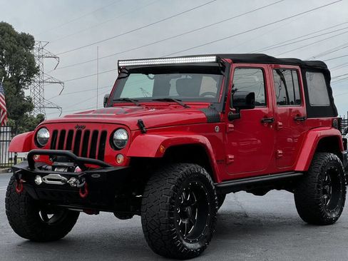 Used 2015 Jeep Wrangler Unlimited Sahara image 1