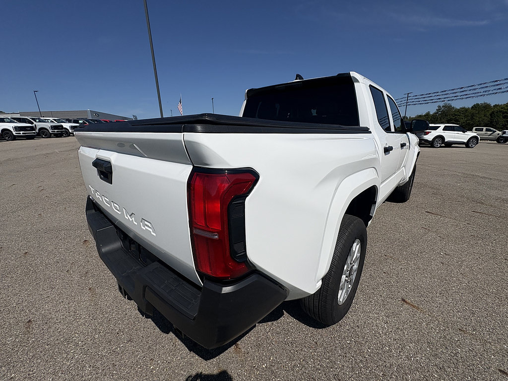 Used 2026 Toyota Tacoma SR AWD/4WD image 5