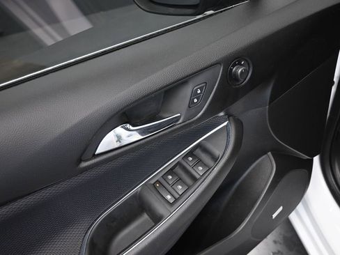 Used 2018 Chevrolet Cruze LT w/ Sun And Sound Package image 24