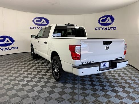 Used 2022 Nissan Titan SV AWD/4WD image 5