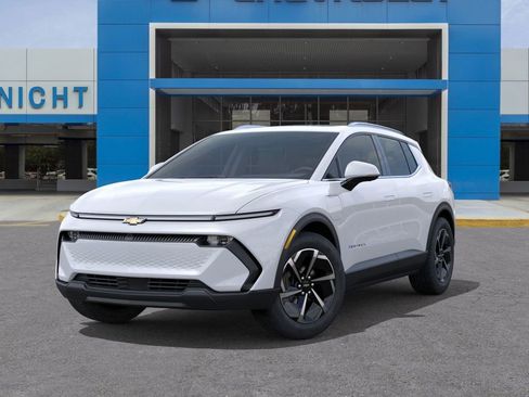 New 2026 Chevrolet Equinox EV LT AWD/4WD image 6