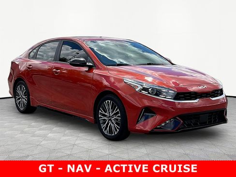 Used 2022 Kia Forte GT-Line w/ GT-Line Premium Package FWD image 3