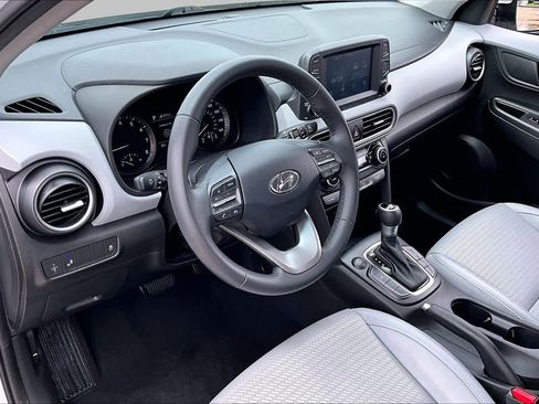 Used 2018 Hyundai Kona Limited FWD image 16