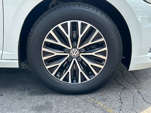 Used 2019 Volkswagen Jetta SEL FWD image 29