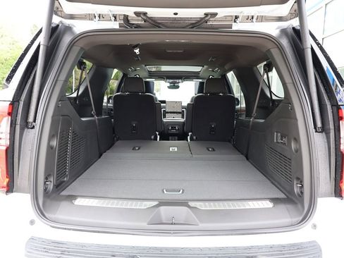 New 2026 GMC Yukon XL Denali w/ Denali Reserve Package AWD/4WD image 38