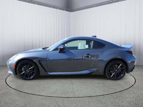 Used 2024 Toyota GR86 Premium image 5