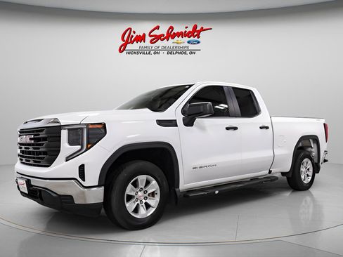 Used 2023 GMC Sierra 1500 Pro w/ Pro Value Package AWD/4WD image 3