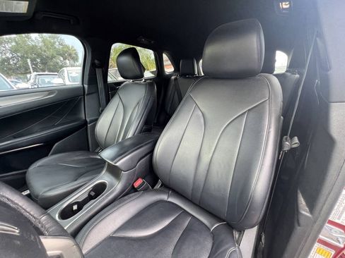 Used 2017 Lincoln MKC Premiere FWD image 12