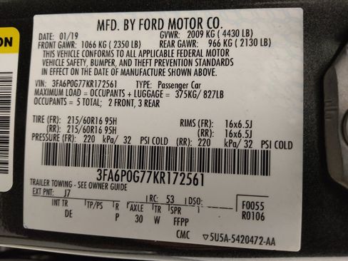 Used 2019 Ford Fusion S FWD image 33