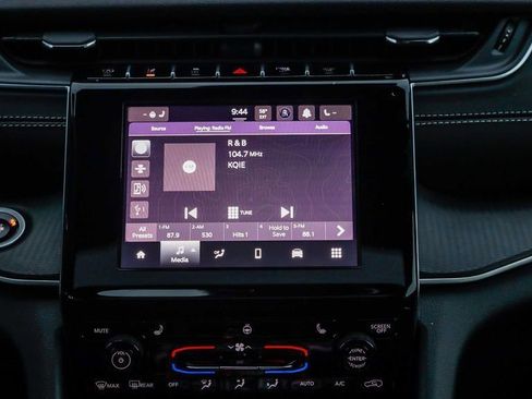 New 2025 Jeep Grand Cherokee Altitude image 15